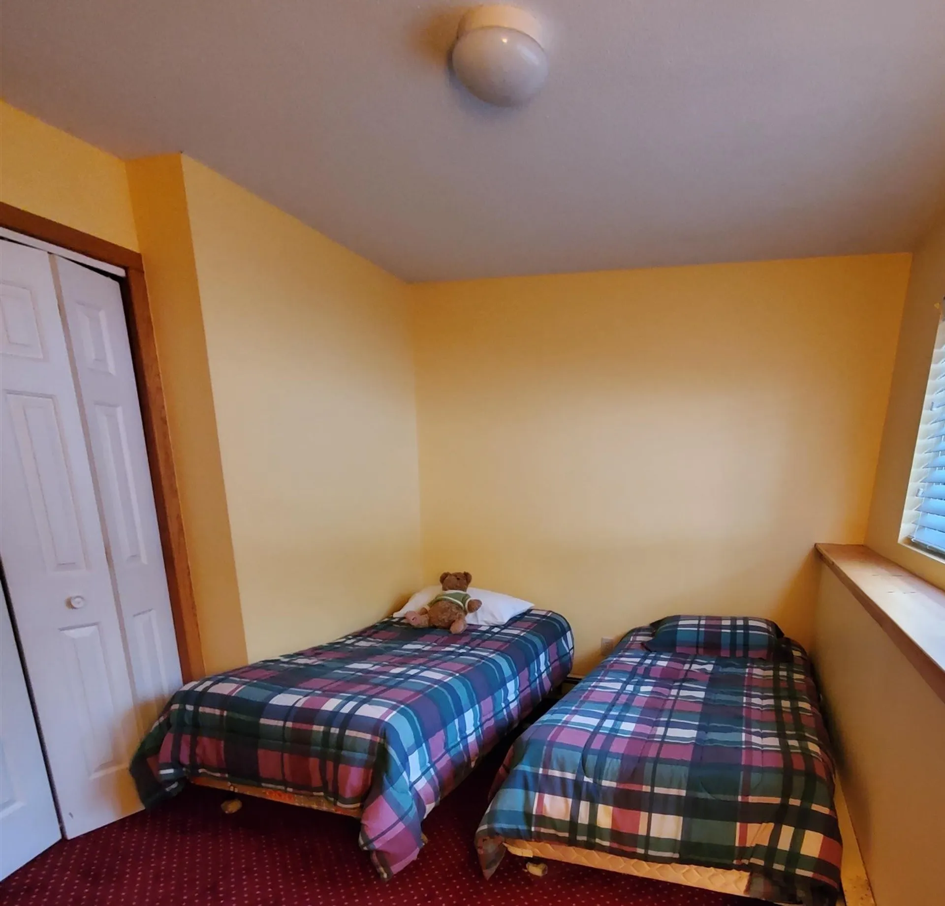 48 Burkeside Road Burke VT 05871