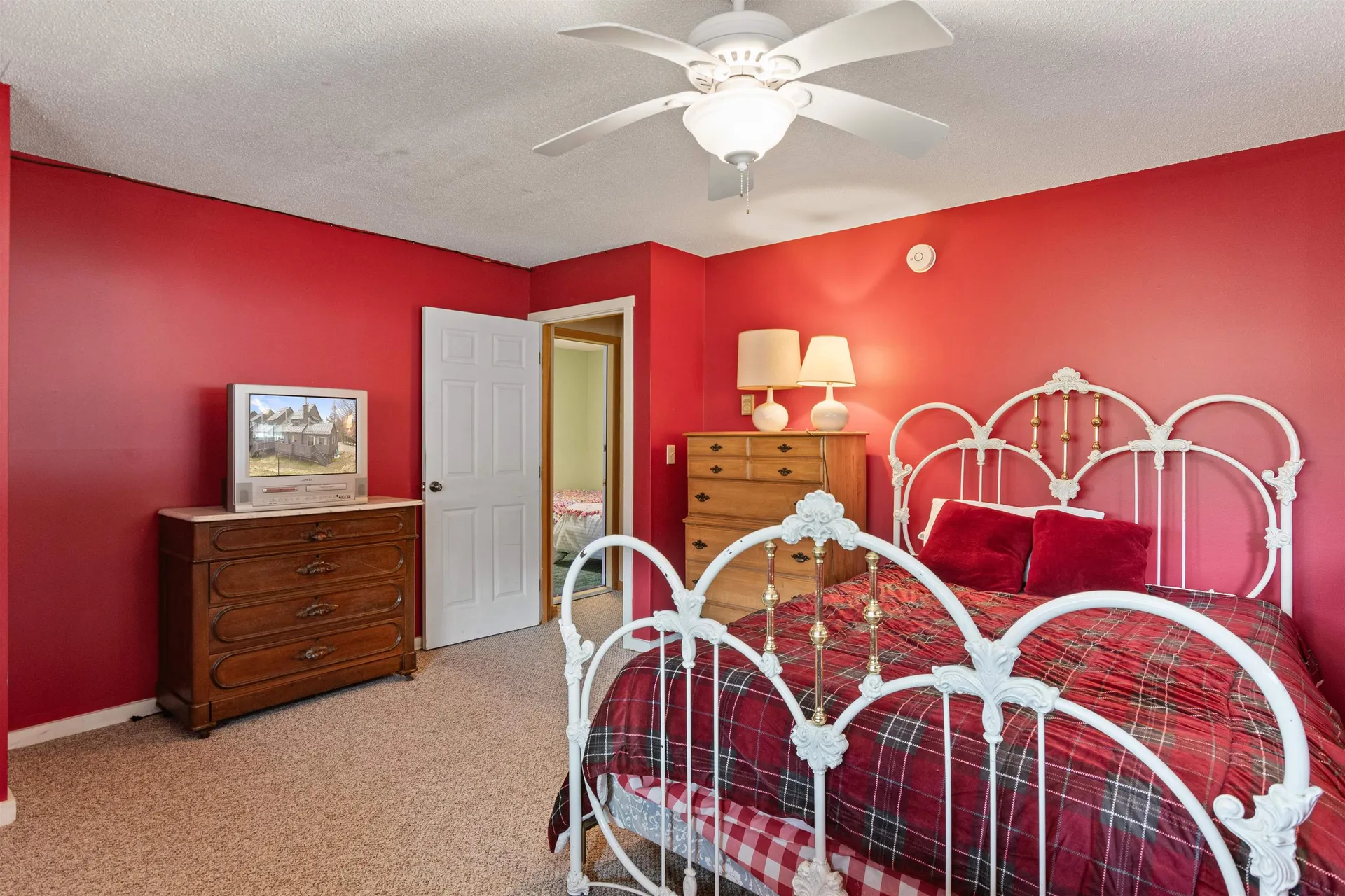 48 Burkeside Road Burke VT 05871