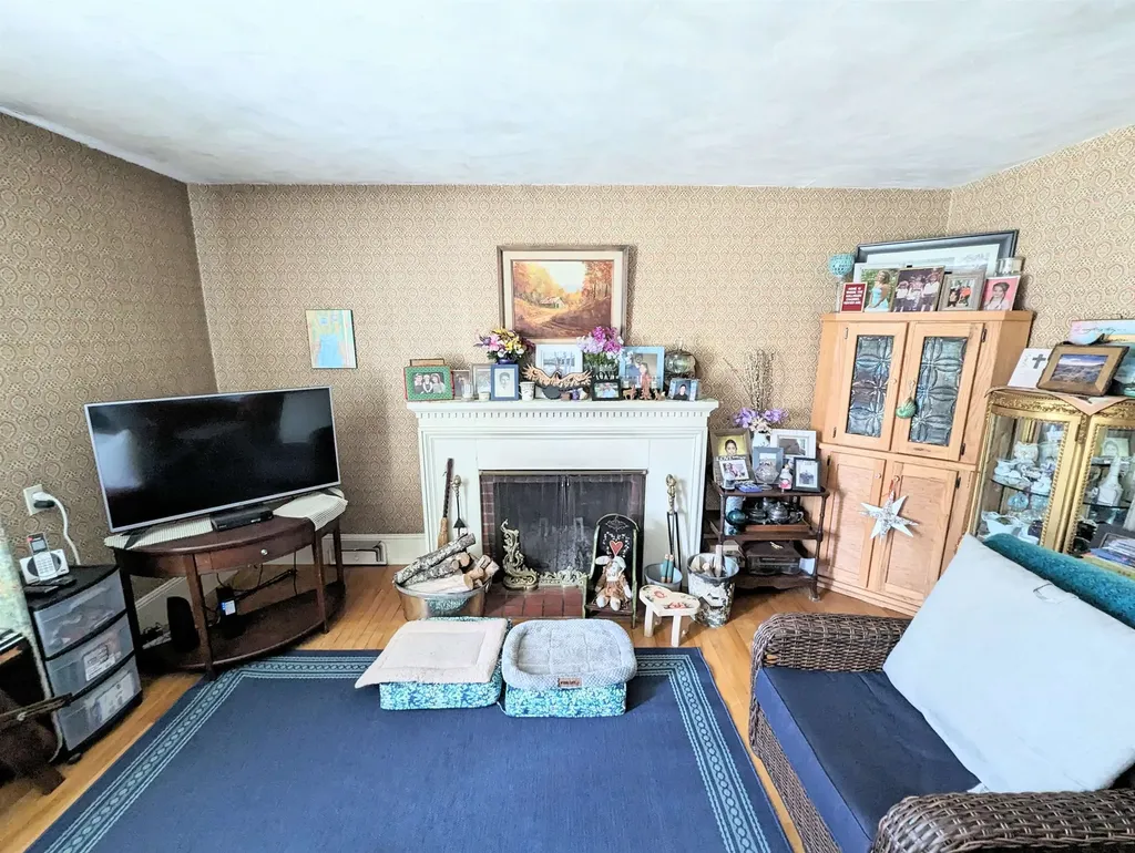 127 Pleasant Street Littleton NH 03561