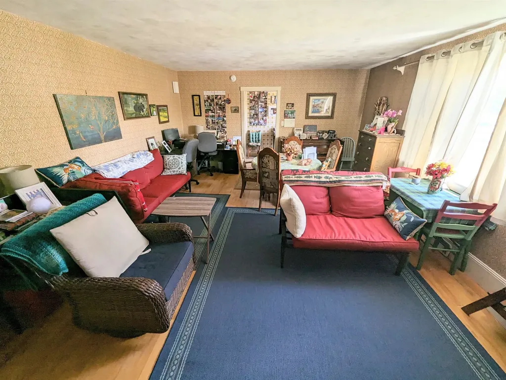 127 Pleasant Street Littleton NH 03561