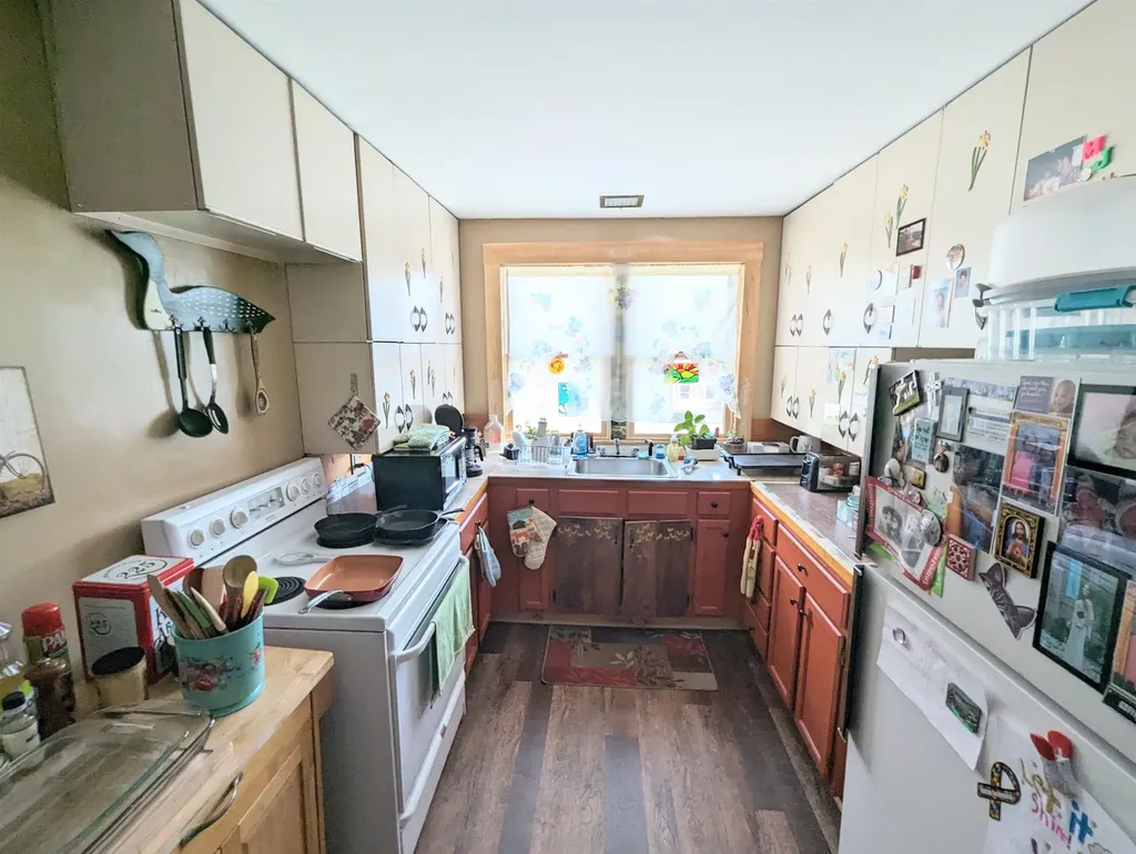 127 Pleasant Street Littleton NH 03561