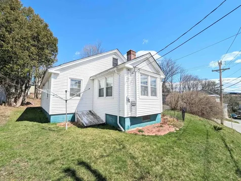 127 Pleasant Street Littleton NH 03561