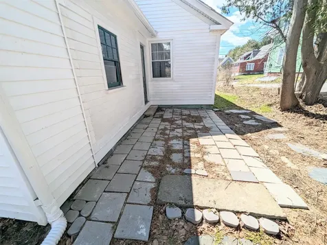 127 Pleasant Street Littleton NH 03561