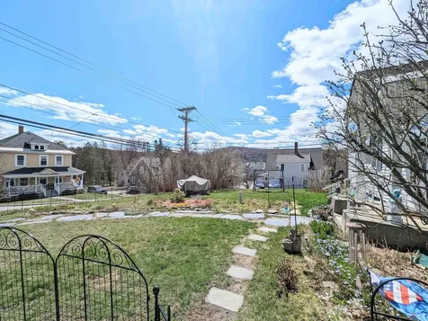 127 Pleasant Street Littleton NH 03561