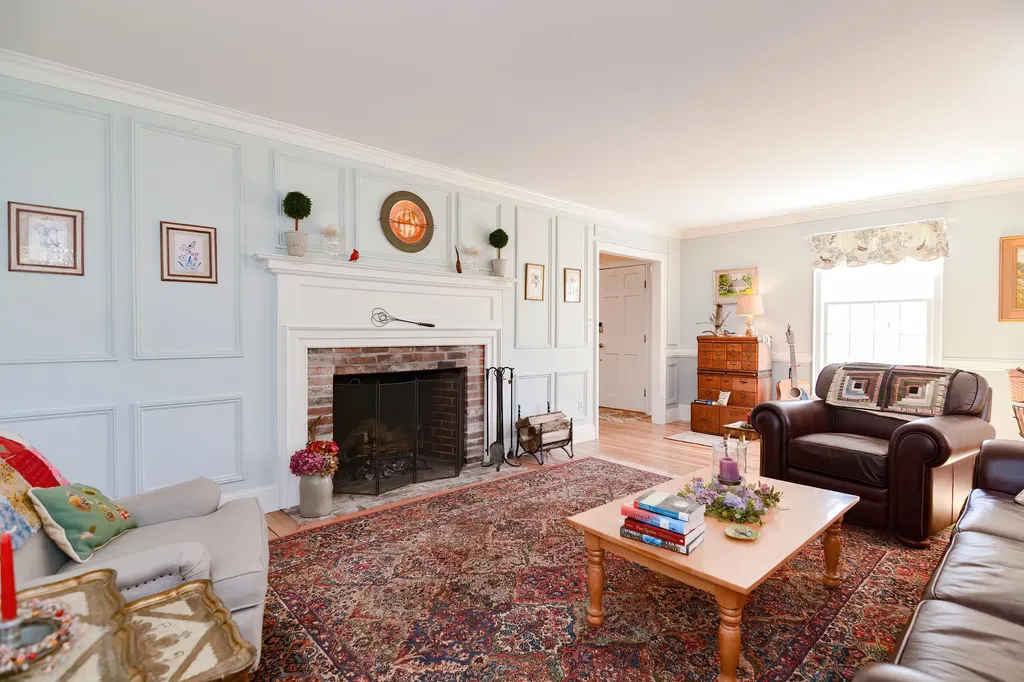 65 Drinkwater Road Hampton Falls NH 03844