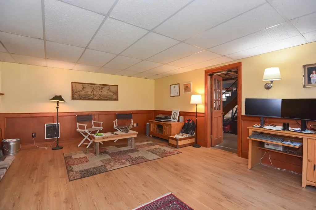 65 Drinkwater Road Hampton Falls NH 03844