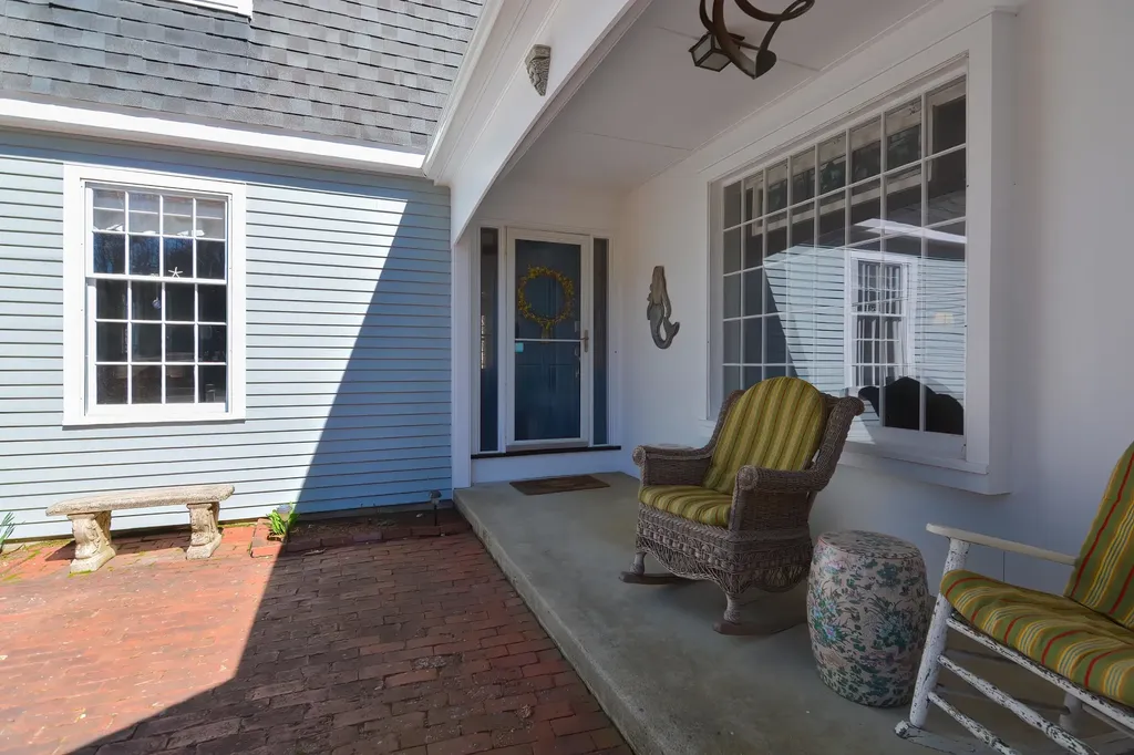 65 Drinkwater Road Hampton Falls NH 03844