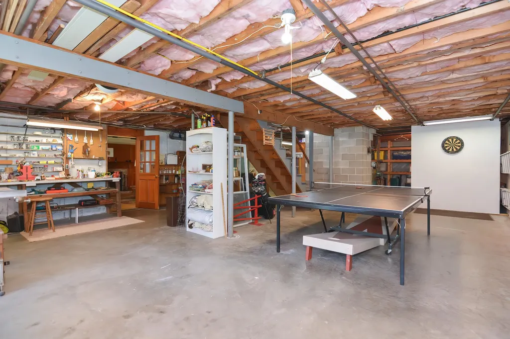 65 Drinkwater Road Hampton Falls NH 03844