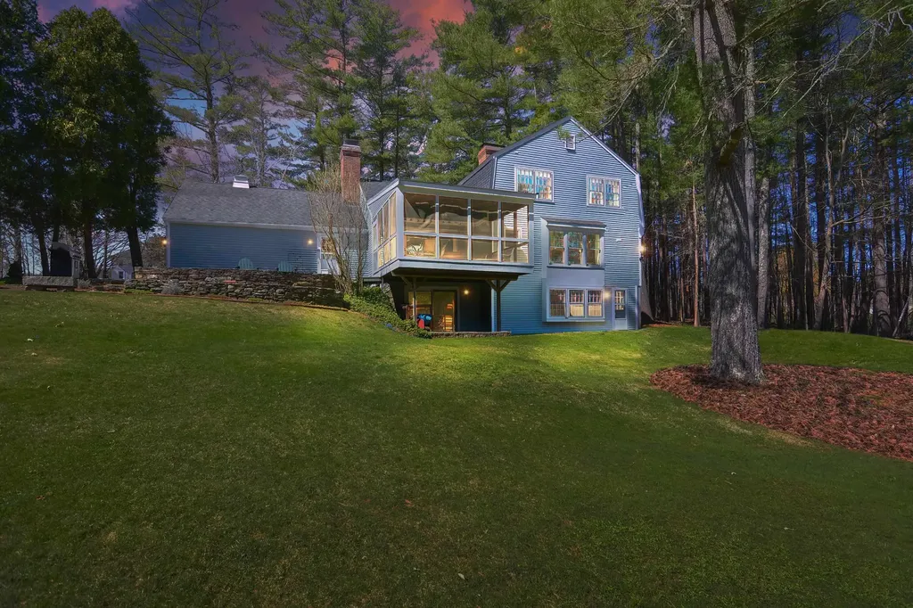 65 Drinkwater Road Hampton Falls NH 03844