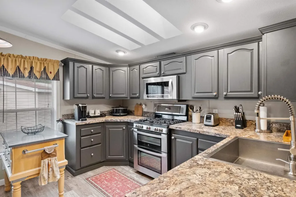62 Magnolia Lane Belmont NH 03220