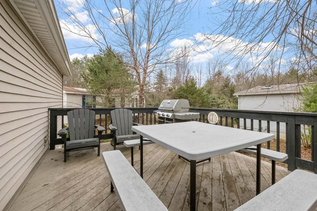62 Magnolia Lane Belmont NH 03220