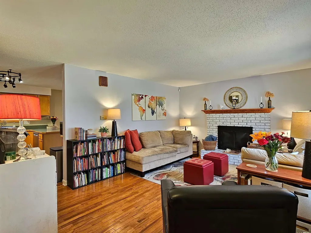 13 Greenbriar Drive Essex VT 05452