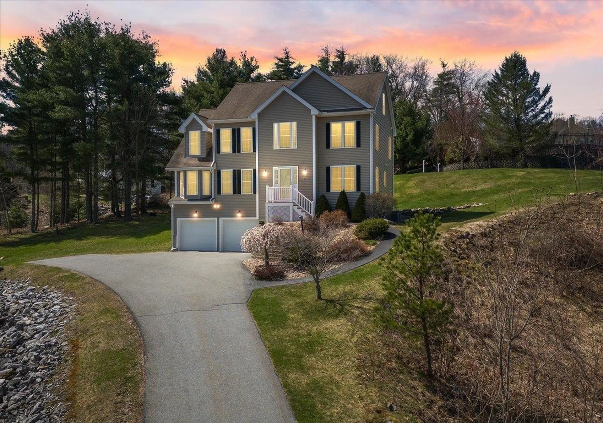 35 Longview Circle Pelham NH 03076