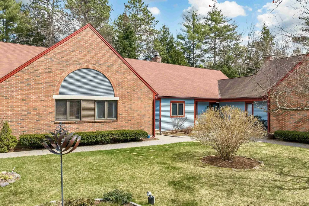 29 River Street Belmont NH 03220