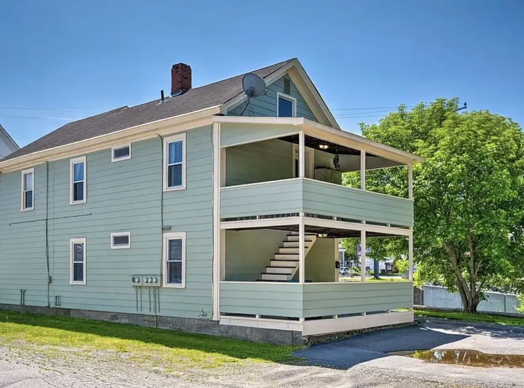 139 Main Street, Colebrook NH Real Estate Listing MLS 4991900 Teamner