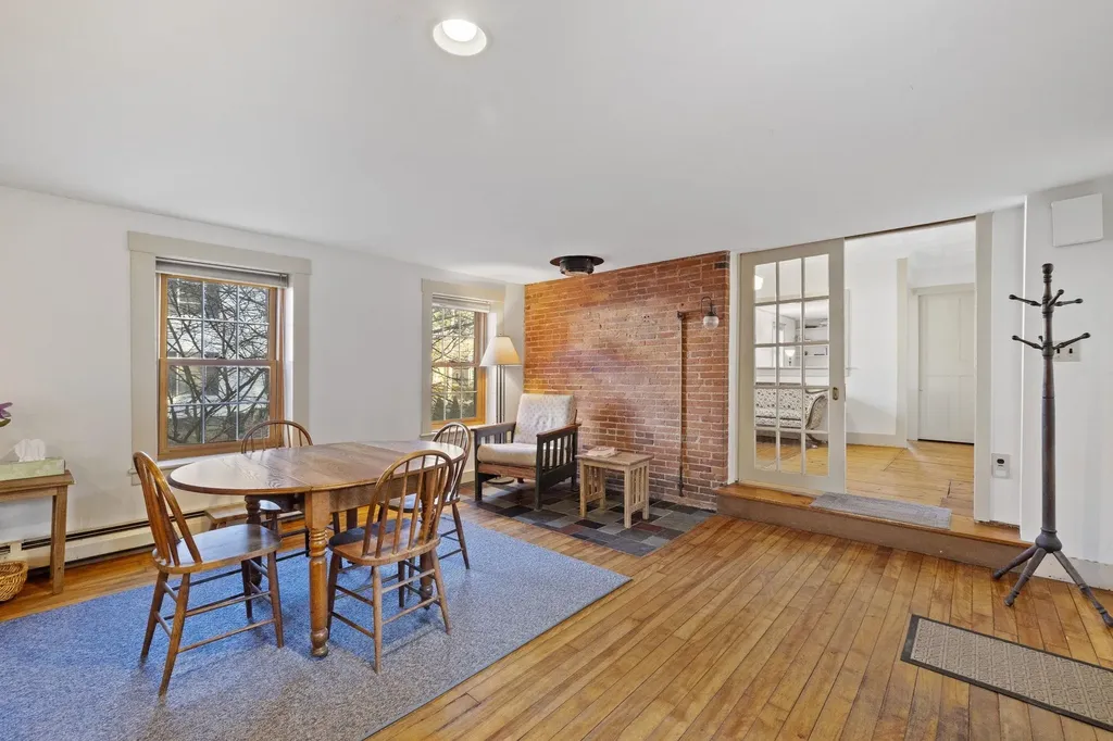 281 Roxbury Street Keene NH 03431
