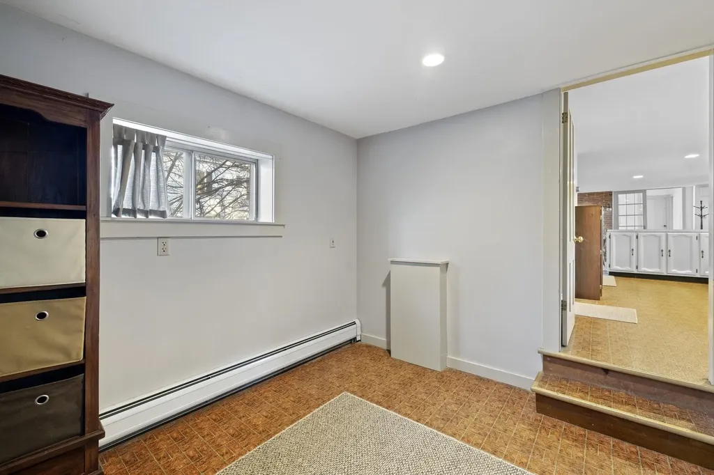 281 Roxbury Street Keene NH 03431