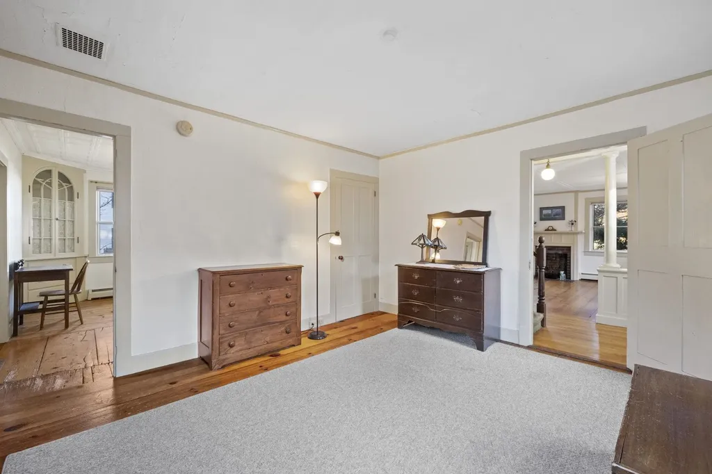 281 Roxbury Street Keene NH 03431