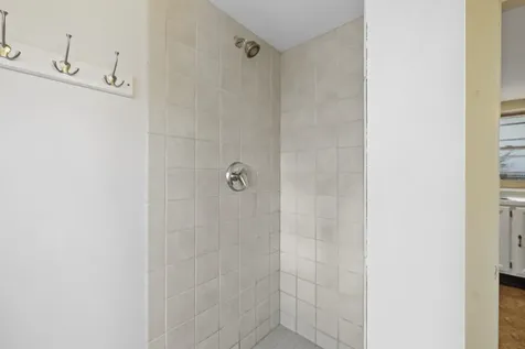 281 Roxbury Street Keene NH 03431