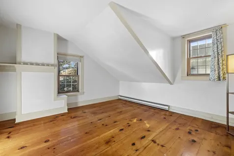281 Roxbury Street Keene NH 03431