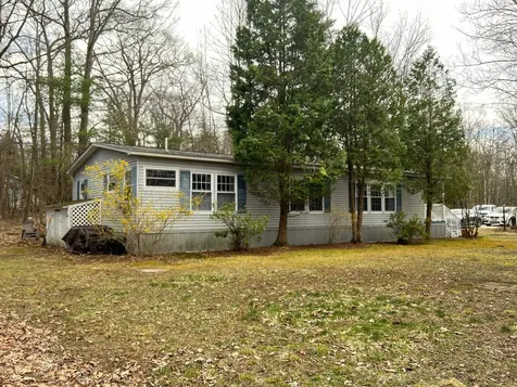 4 Elm Place Loudon NH 03307
