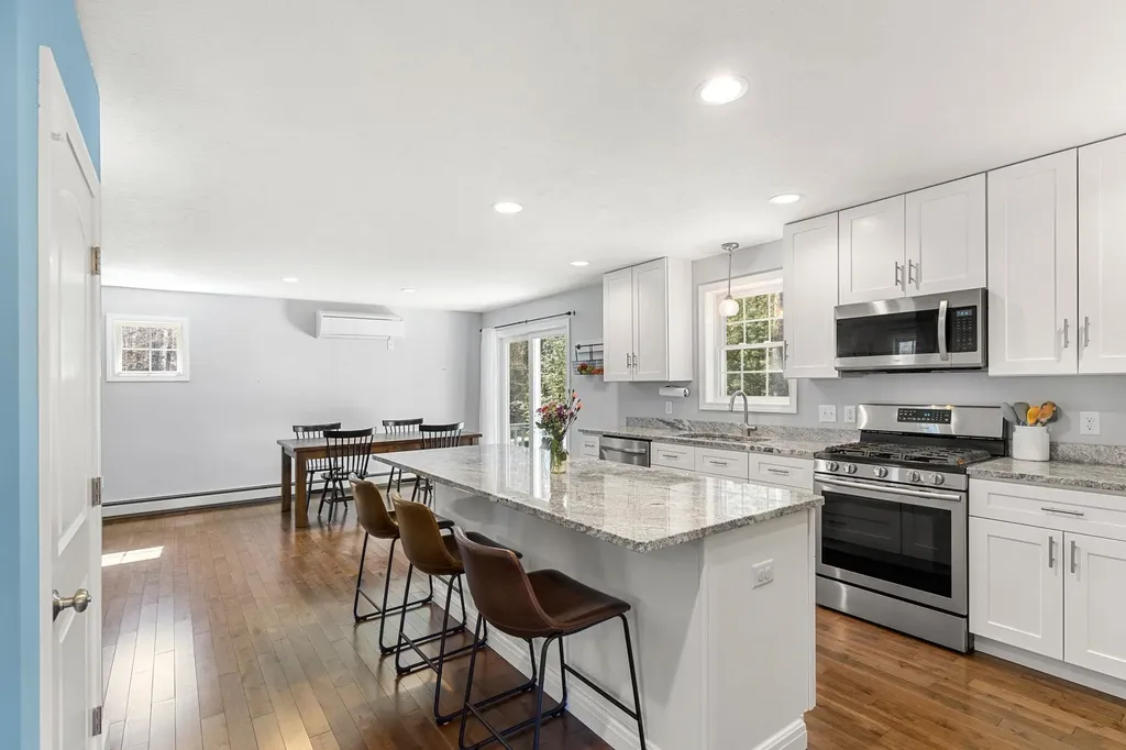 241 Ash Swamp Road Newmarket NH 03857