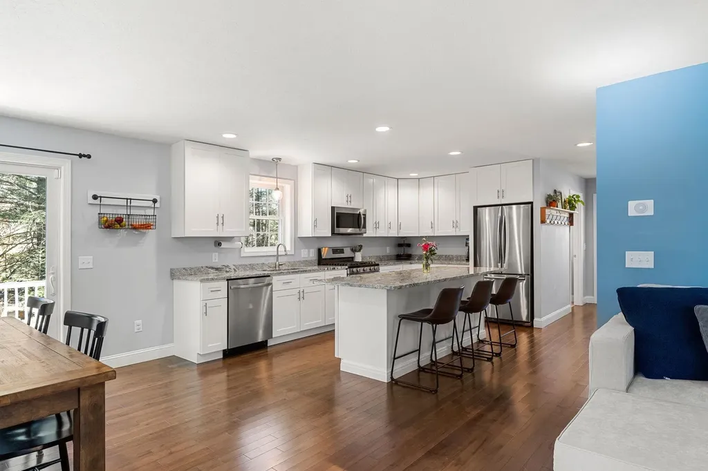 241 Ash Swamp Road Newmarket NH 03857