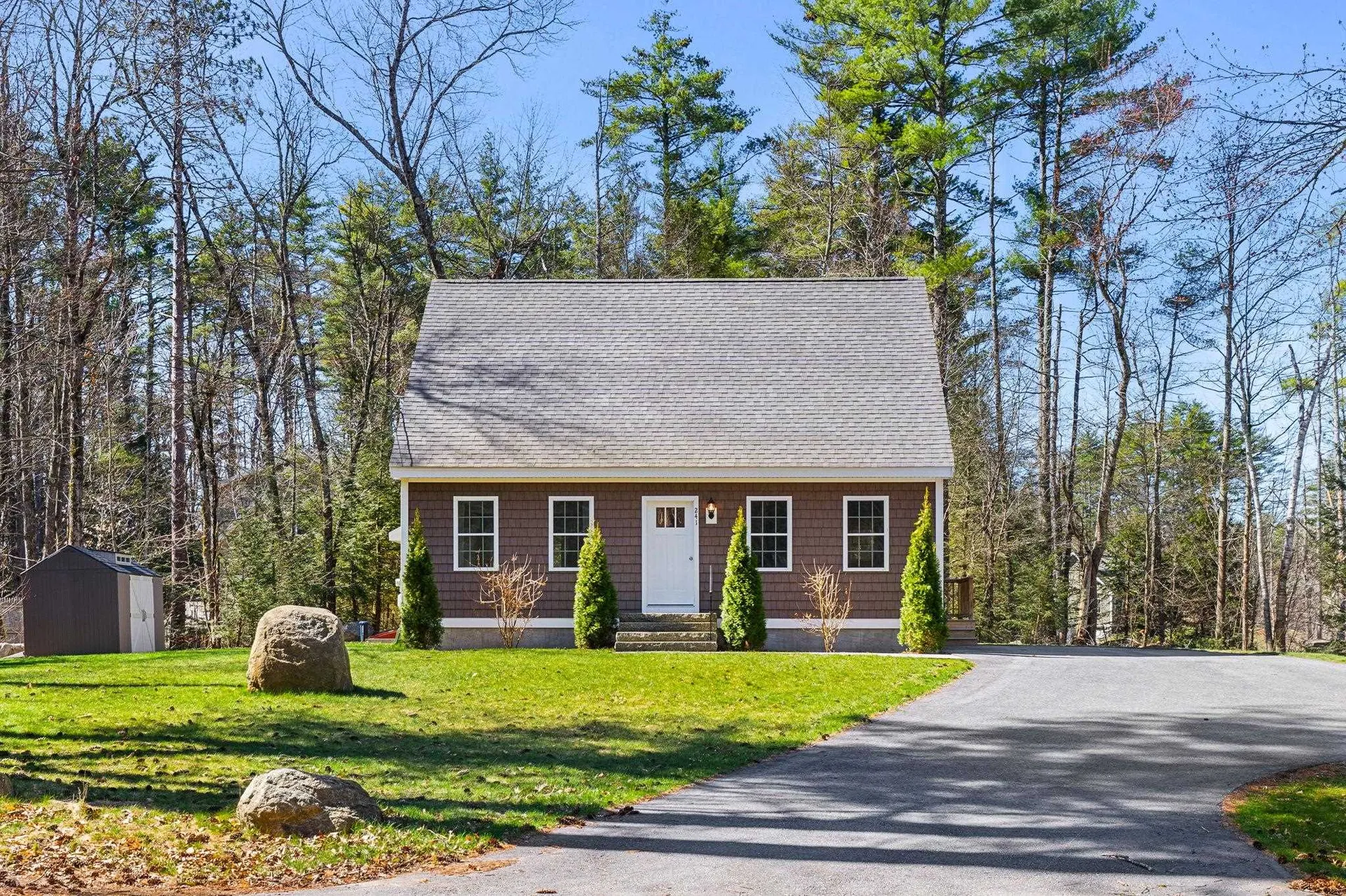 241 Ash Swamp Road Newmarket NH 03857