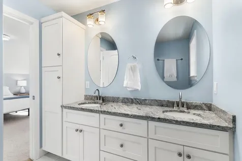 241 Ash Swamp Road Newmarket NH 03857