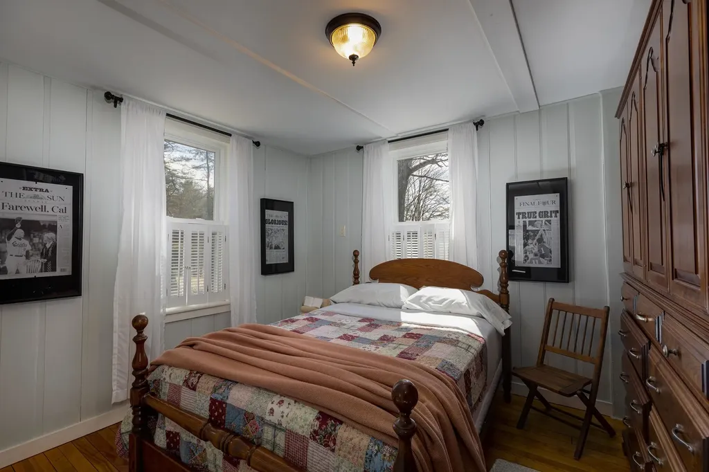 13 Harvey Road Sutton NH 03260