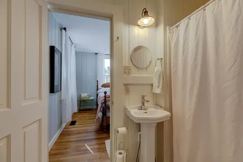 13 Harvey Road Sutton NH 03260