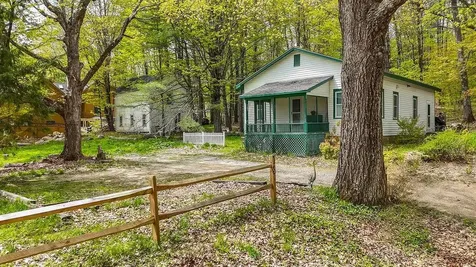 13 Harvey Road Sutton NH 03260