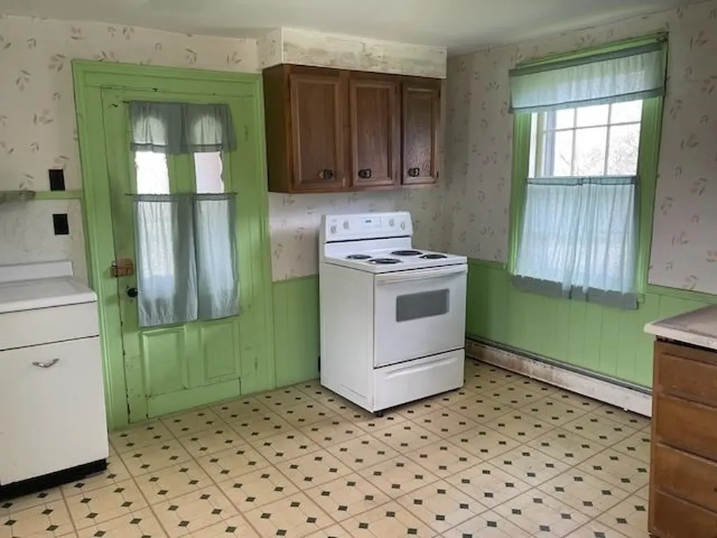 7 Bombard Place Vergennes VT 05491