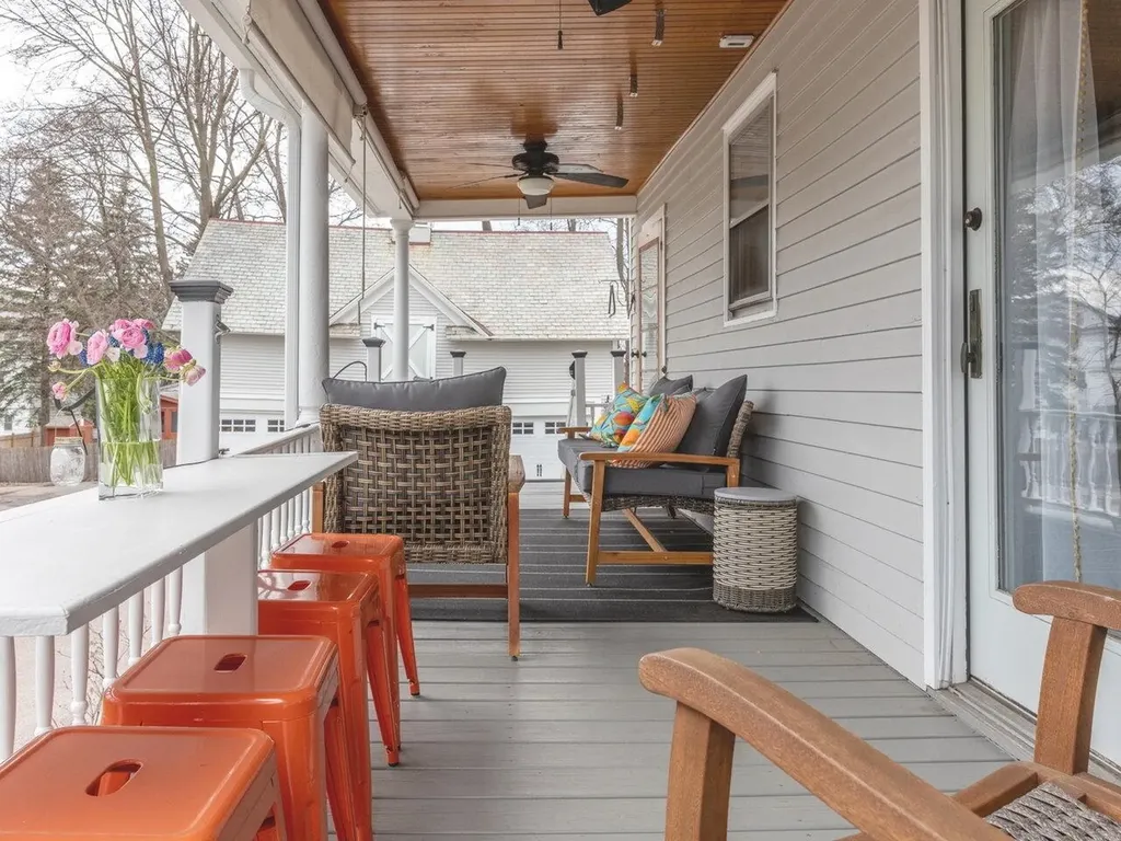 76 Brookes Avenue Burlington VT 05401