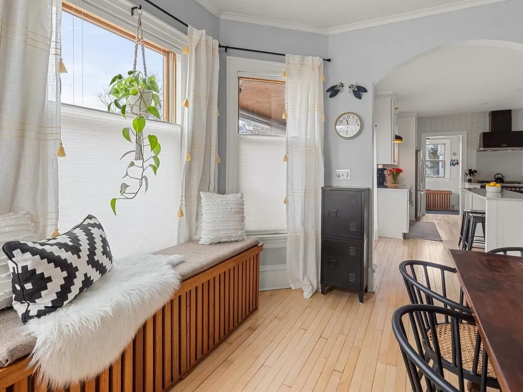 76 Brookes Avenue Burlington VT 05401