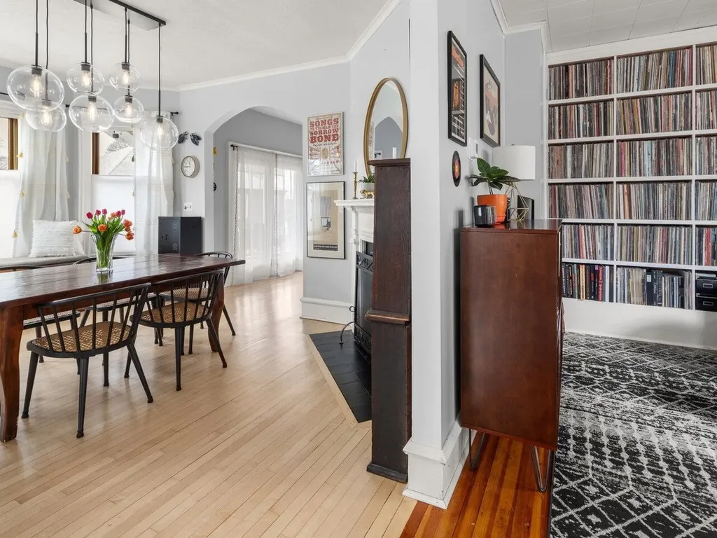 76 Brookes Avenue Burlington VT 05401