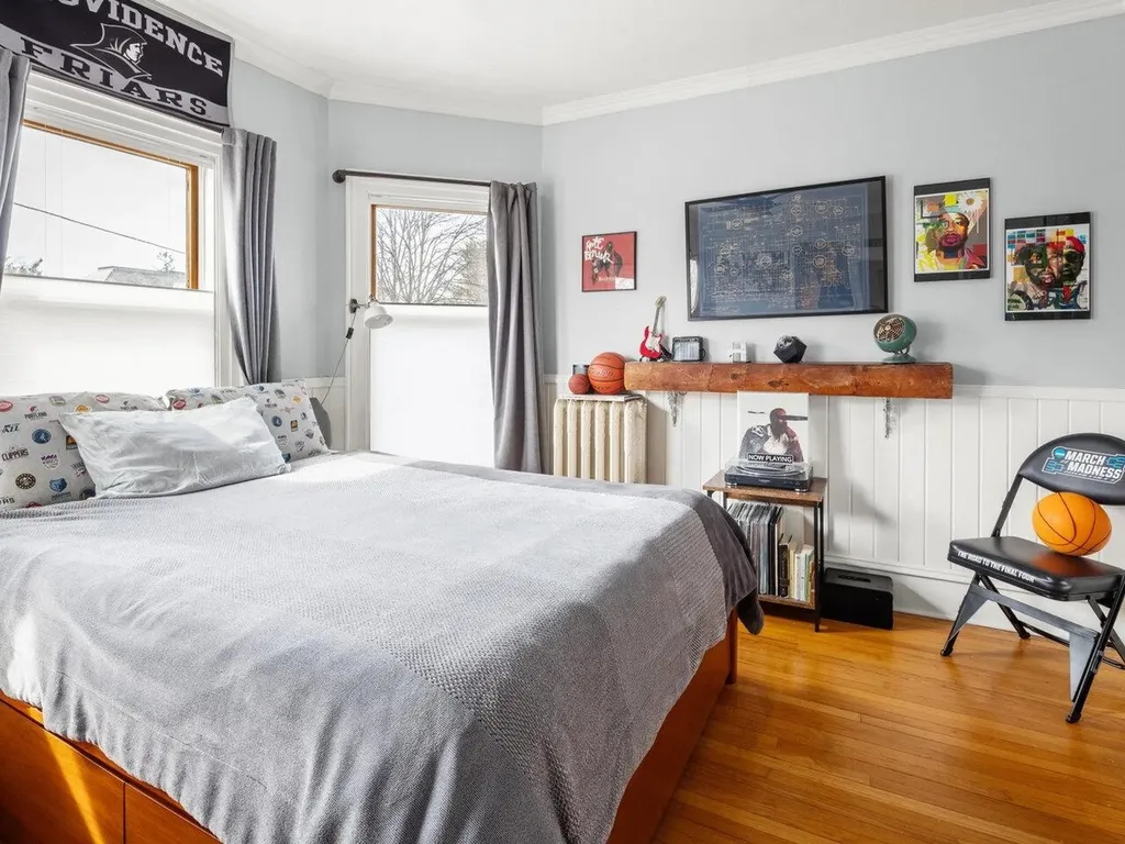 76 Brookes Avenue Burlington VT 05401