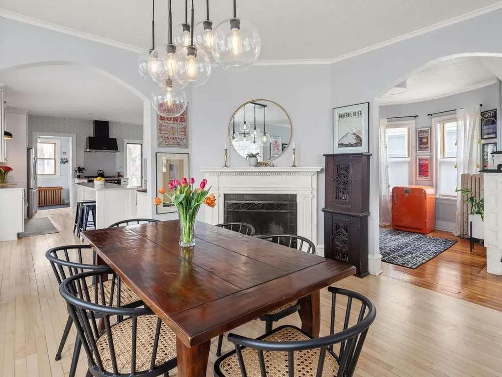 76 Brookes Avenue Burlington VT 05401