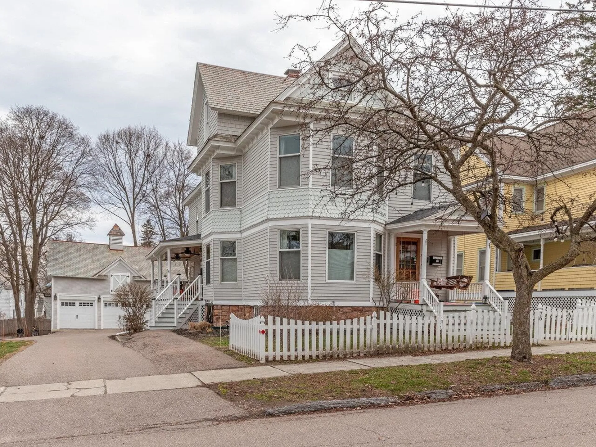 76 Brookes Avenue Burlington VT 05401