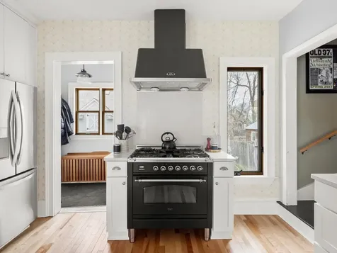 76 Brookes Avenue Burlington VT 05401
