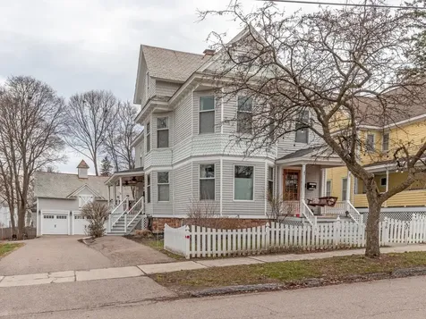 76 Brookes Avenue Burlington VT 05401