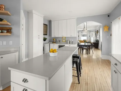 76 Brookes Avenue Burlington VT 05401