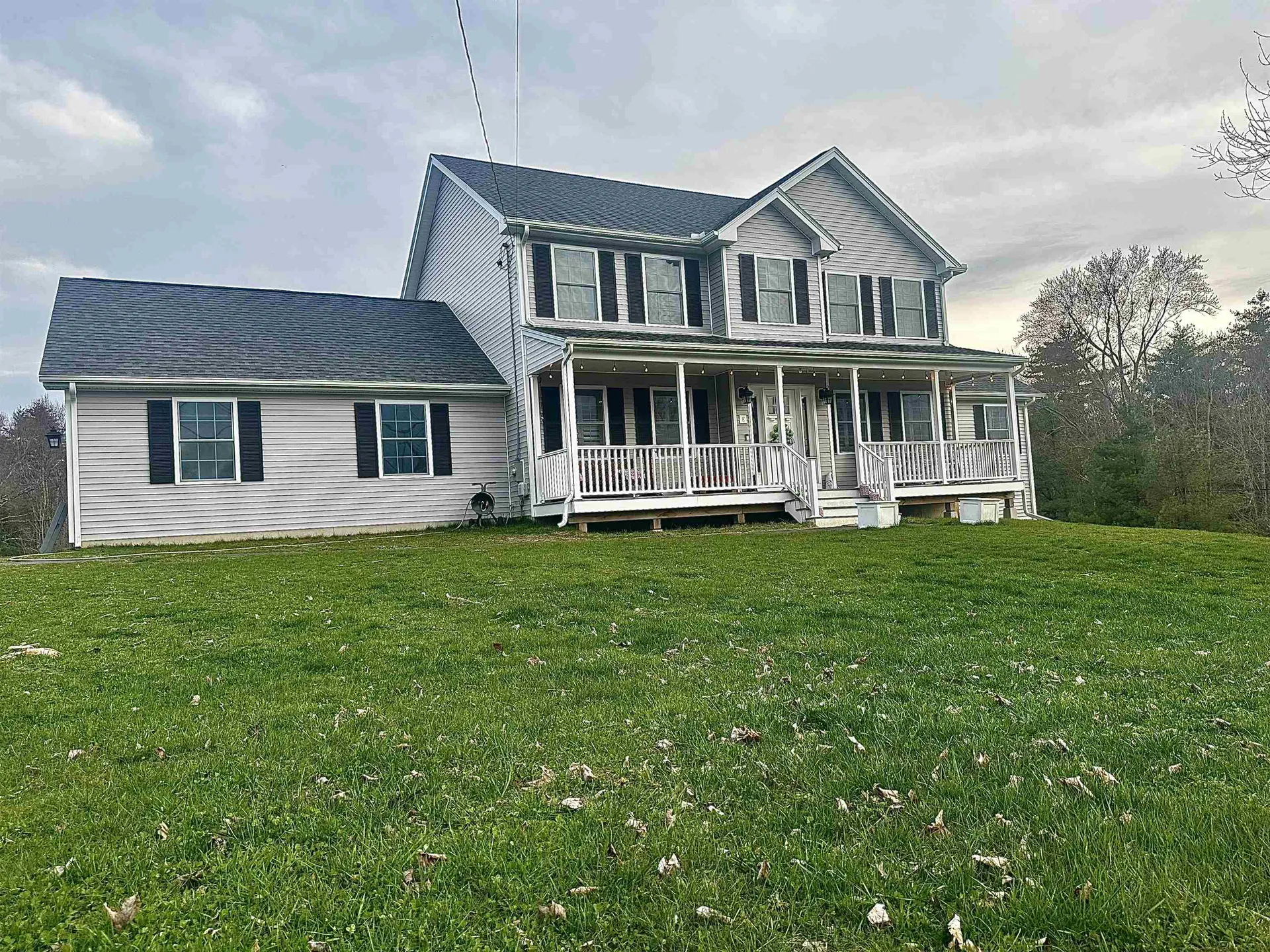 8 Saunders Road Goffstown NH 03045