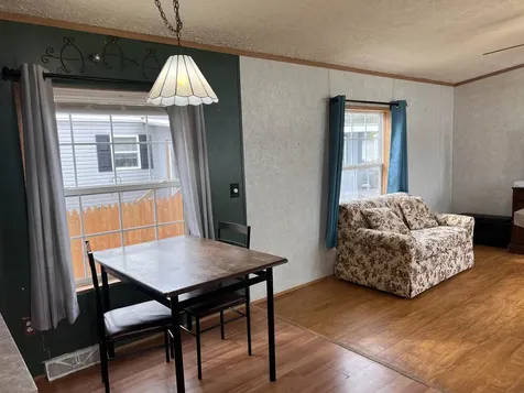 26 Anthony Circle Swanzey NH 03446