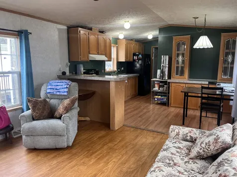 26 Anthony Circle Swanzey NH 03446