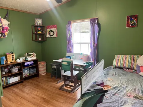 26 Anthony Circle Swanzey NH 03446