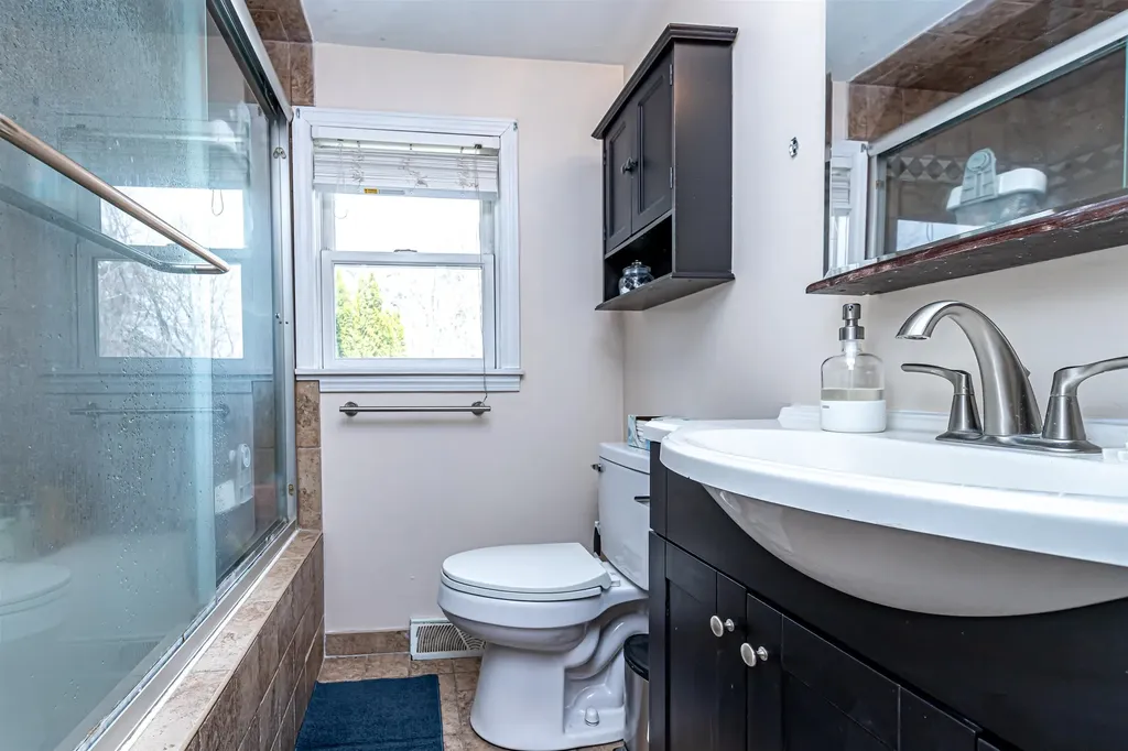 15 Jericho Road Pelham NH 03076