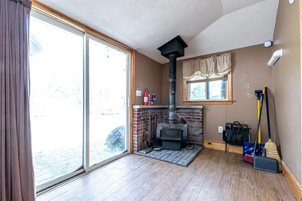 15 Jericho Road Pelham NH 03076