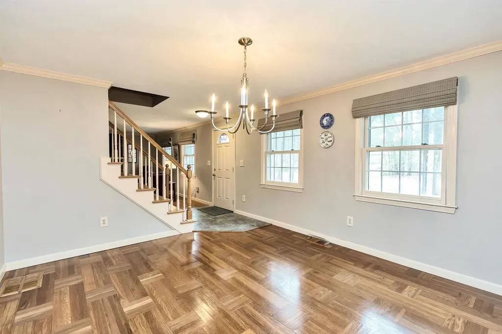 6 Woodbine Lane Merrimack NH 03054