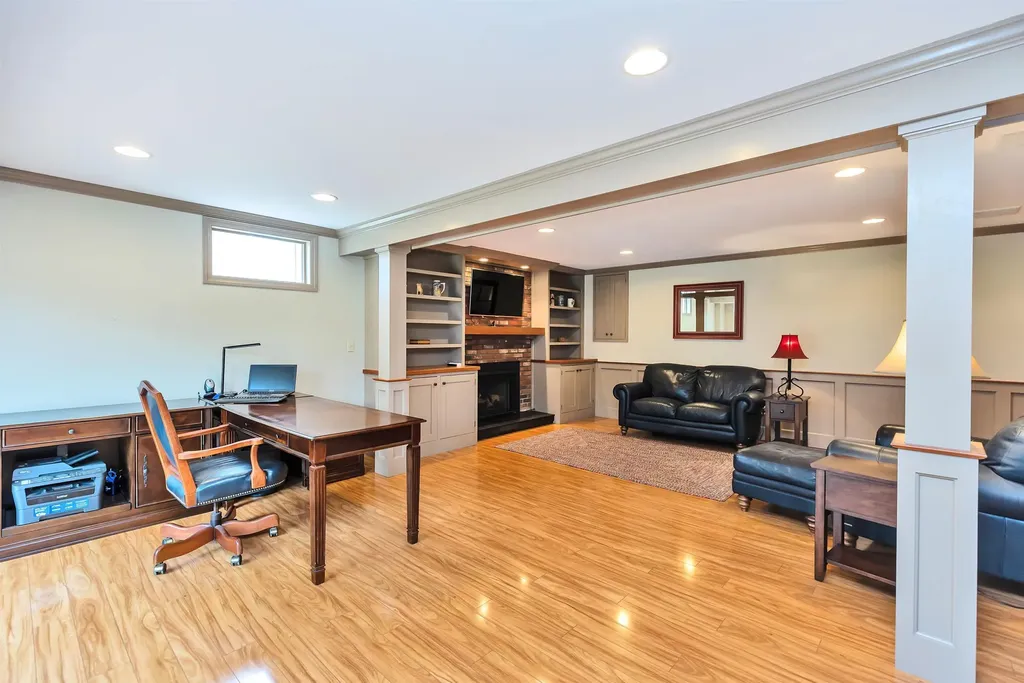 6 Woodbine Lane Merrimack NH 03054